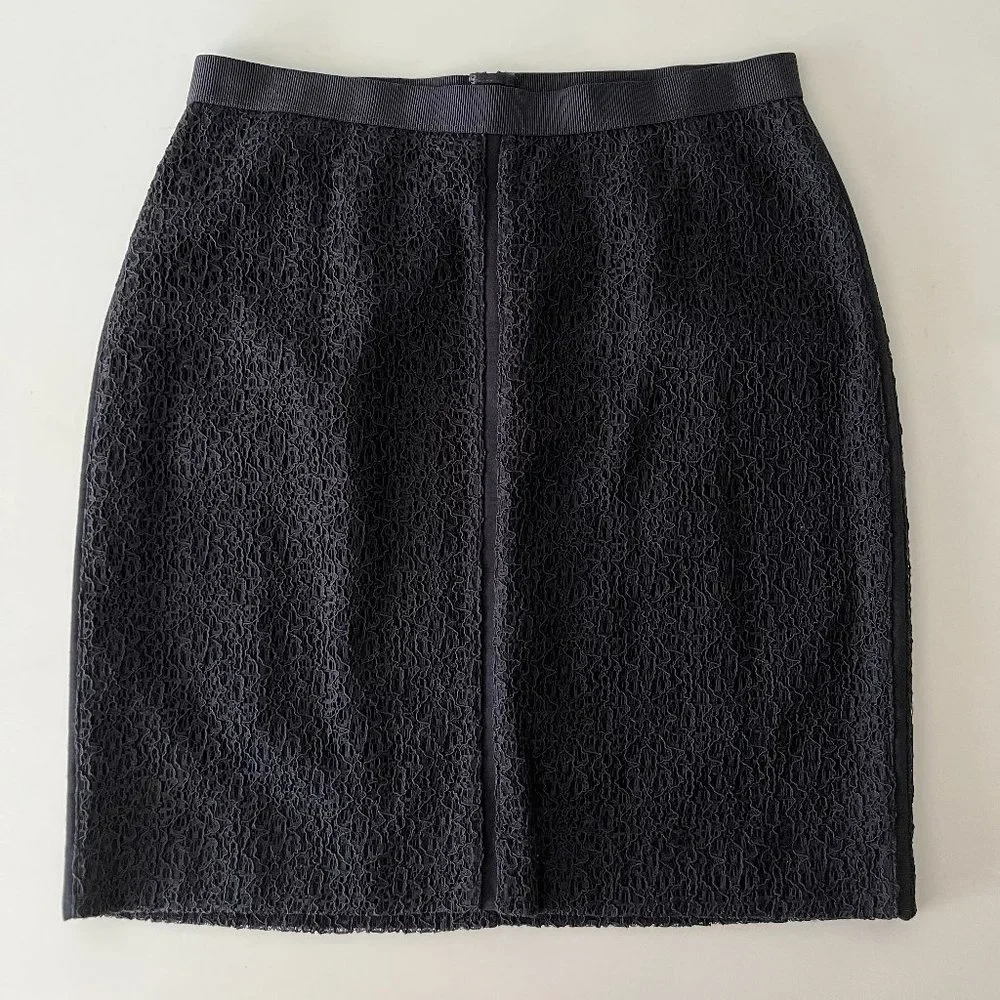 Ann Taylor black lace overlay lined midi pencil skirt 6 slimming sexy classy